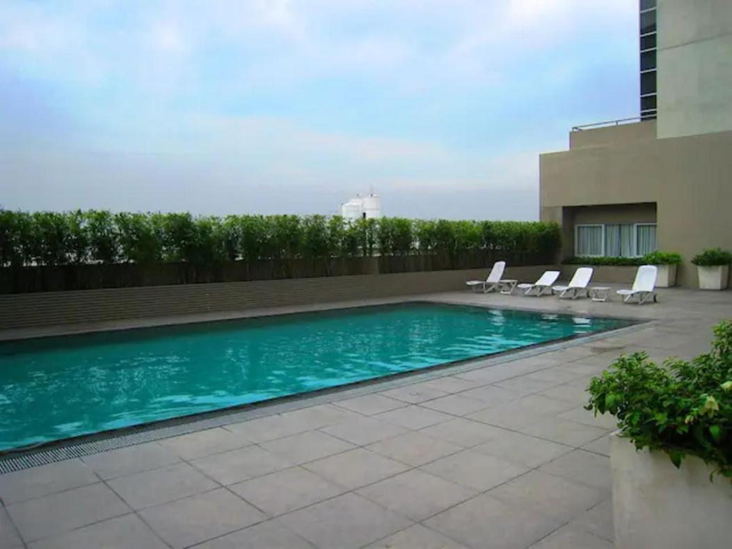 Bgc Private Apartments Manila Exteriör bild